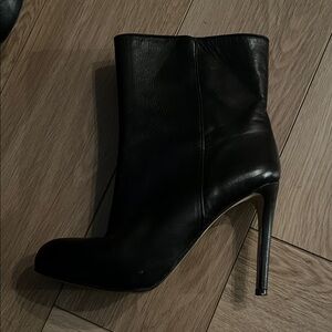 Louise et Cie Elegant Black Leather Boots